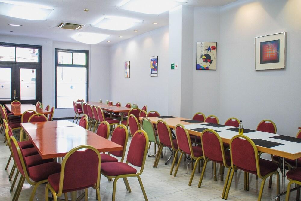 Hotel Faranda Pathos Gijon, Ascend Hotel Collection Екстериор снимка