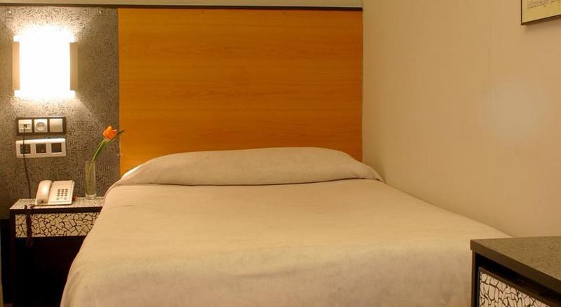 Hotel Faranda Pathos Gijon, Ascend Hotel Collection Екстериор снимка